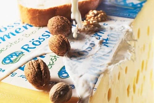 Recipe: Savoury Oven-Baked Pastries with Rösslerhof Emmental
